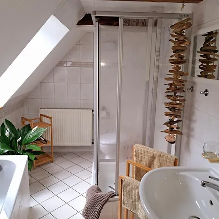 Dachstuebchen Mit 2 Zimmern * Boizenburg