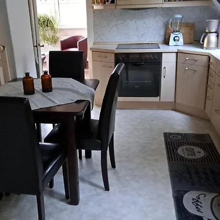 Dachstuebchen Mit 2 Zimmern Daire *